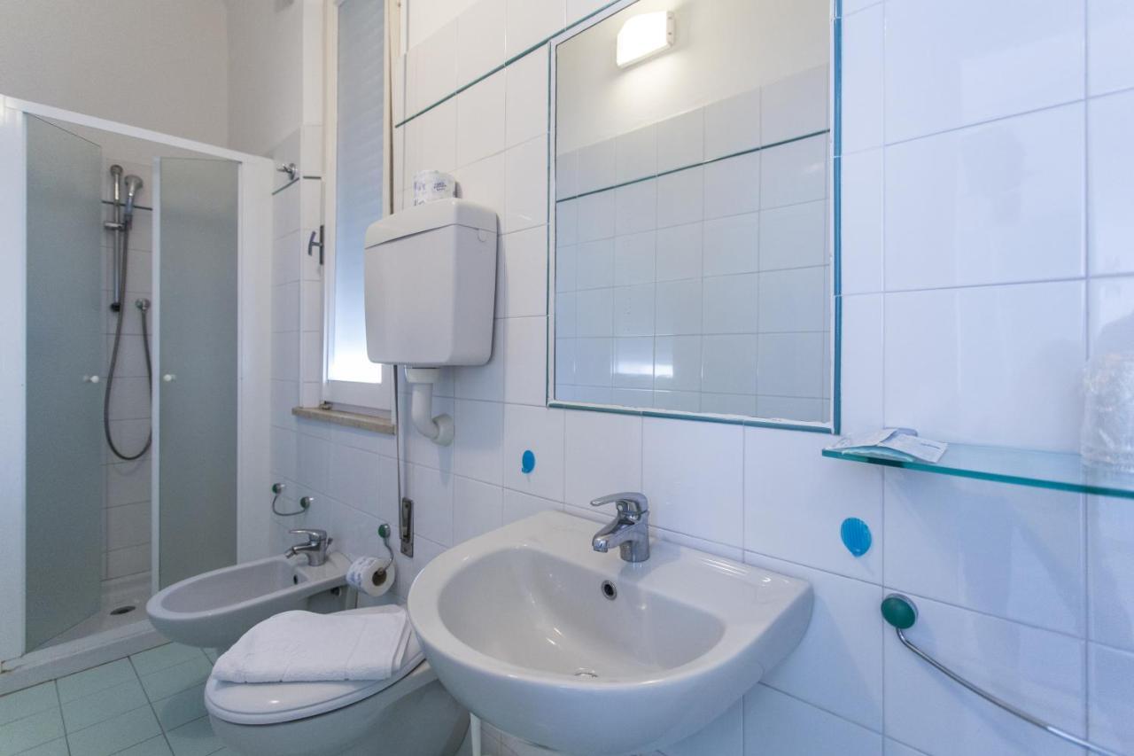 רימיני Hotel Savana מראה חיצוני תמונה